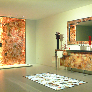 大理石を使った内装